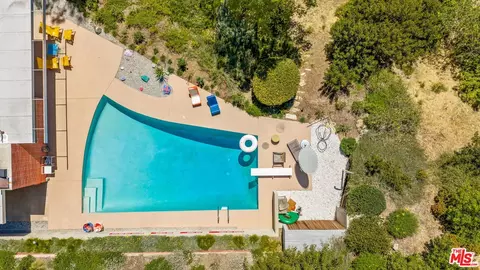 1531 N Tigertail Rd, Los Angeles, CA 90049