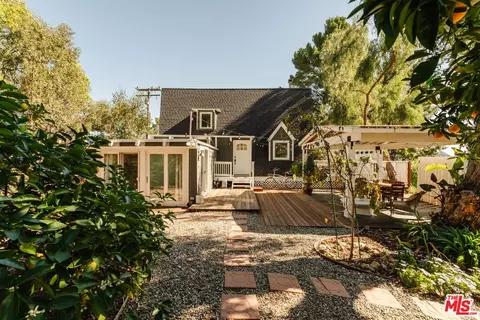 21316 Hillside Dr, Topanga, CA 90290