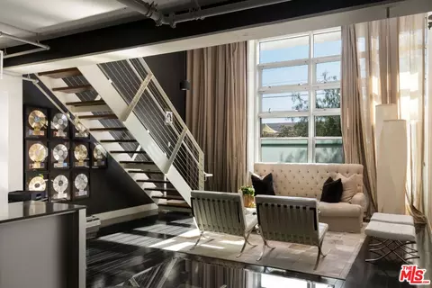 510 S Hewitt St #109, Los Angeles, CA 90013