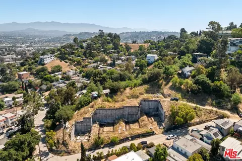 2350 N Lake Shore Ave, Los Angeles, CA 90039