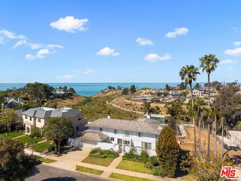 525 Alma Real Dr, Pacific Palisades, CA 90272
