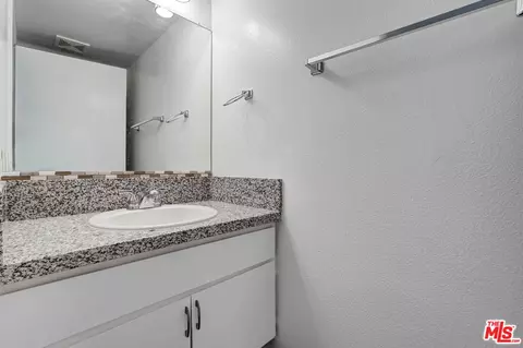 Bath - 18547 Saticoy St, Reseda, CA 91335 photo 2 of 2