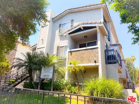 Other - 18547 Saticoy St, Reseda, CA 91335 photo 4 of 5