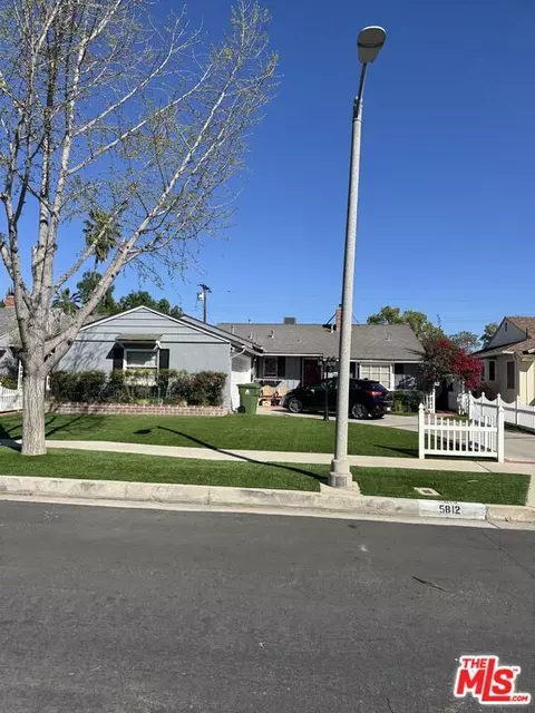 5812 Alcove Ave, Valley Village, CA 91607