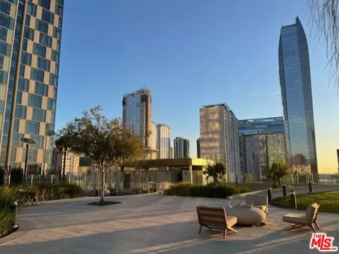 889 Francisco St #710, Los Angeles, CA 90017