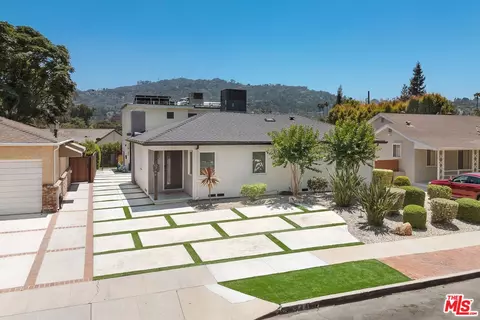10744 Aqua Vista St, Studio City, CA 91602