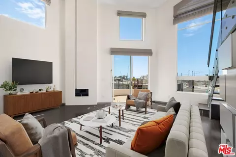 235 Main St #316, Venice, CA 90291