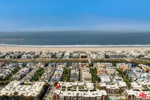 4350 Via Dolce #208, Marina Del Rey, CA 90292