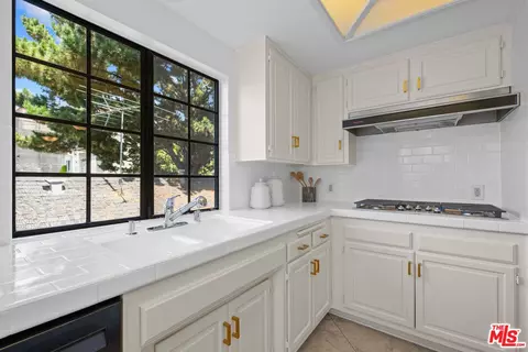 10794 Wilkins Ave #304, Los Angeles, CA 90024