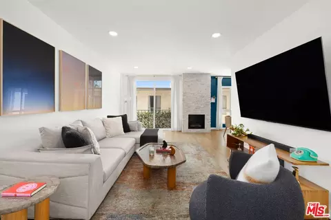 7300 Franklin Ave #554, Los Angeles, CA 90046