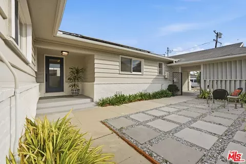 4203 W 141st St, Hawthorne, CA 90250