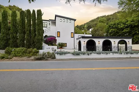 2300 Benedict Canyon Dr, Beverly Hills, CA 90210
