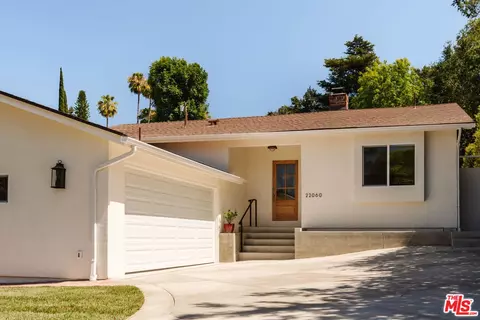 22060 Independencia St, Woodland Hills, CA 91364