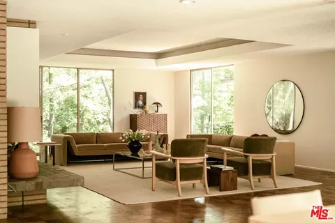 Living - 832 Canon Dr, Pasadena, CA 91106 photo 1 of 4