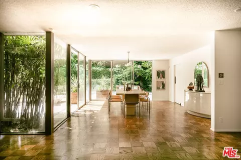 Dining - 832 Canon Dr, Pasadena, CA 91106 photo 3 of 5