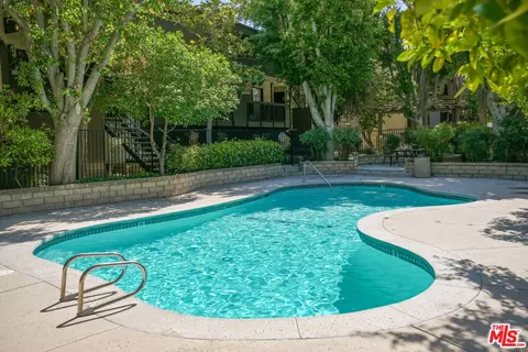 Exterior - 7312 Corbin Ave #J, Reseda, CA 91335 photo 5 of 7
