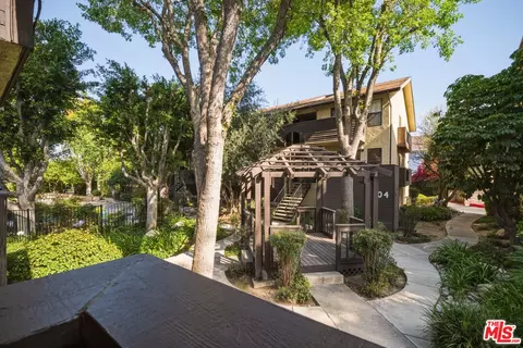 Exterior - 7312 Corbin Ave #J, Reseda, CA 91335 photo 2 of 7
