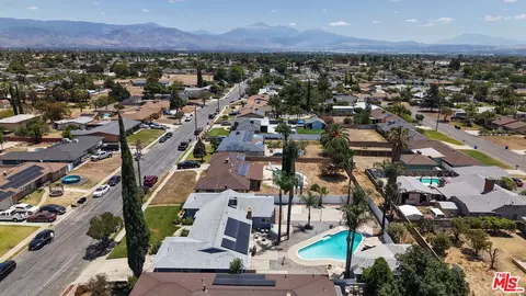 View/Area - 369 E Van Koevering St, Rialto, CA 92376 photo 1 of 12