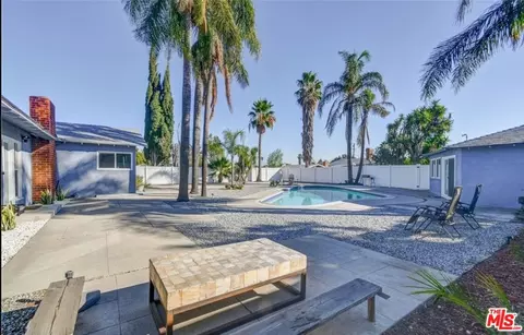 Exterior - 369 E Van Koevering St, Rialto, CA 92376 photo 10 of 14