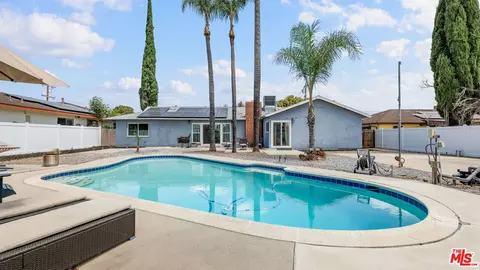 Exterior - 369 E Van Koevering St, Rialto, CA 92376 photo 9 of 14
