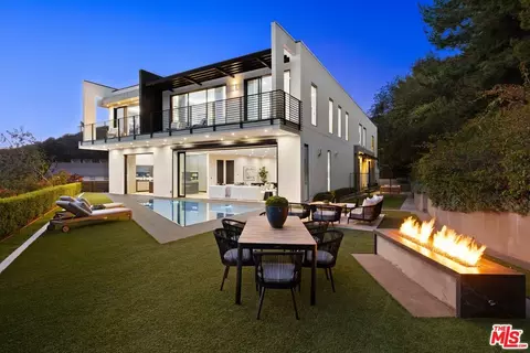 1754 Clear View Dr, Beverly Hills, CA 90210