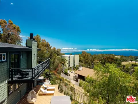 21625 Saddle Peak Rd, Topanga, CA 90290