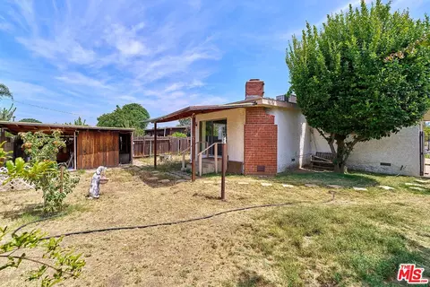 Exterior - 9885 Lev Ave, Arleta, CA 91331 photo 7 of 8