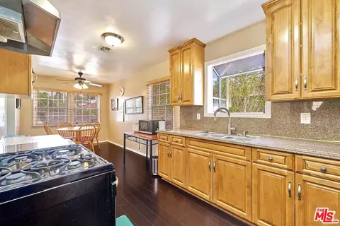 Kitchen - 9885 Lev Ave, Arleta, CA 91331 photo 1 of 1
