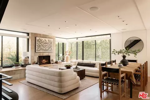 2726 Montana Ave #E, Santa Monica, CA 90403