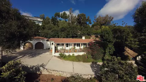 2627 Outpost Dr, Los Angeles, CA 90068