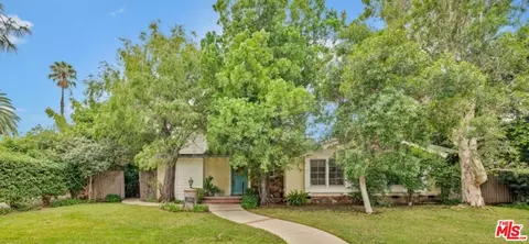 20724 Chatsworth St, Chatsworth, CA 91311