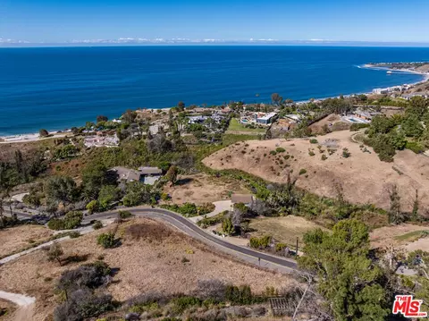 22077 Carbon Mesa Rd, Malibu, CA 90265 photo 4