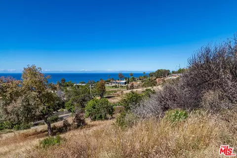 22077 Carbon Mesa Rd, Malibu, CA 90265 photo 3