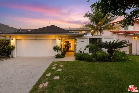 5507 Bluebell Ave, Valley Village, CA 91607