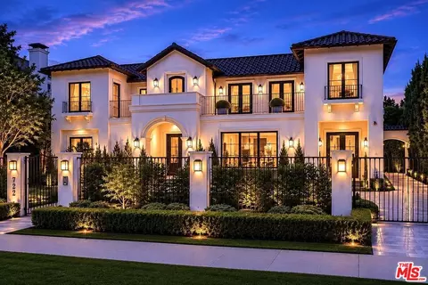 722 N Camden Dr, Beverly Hills, CA 90210