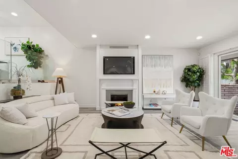 13224 Admiral Ave #D, Marina Del Rey, CA 90292