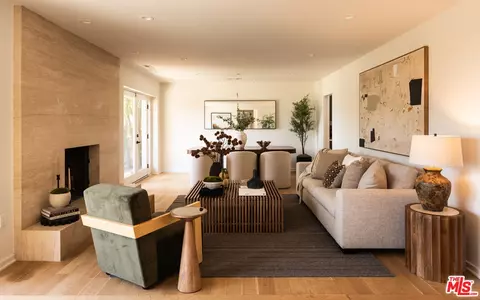 8657 Metz Pl, West Hollywood, CA 90069
