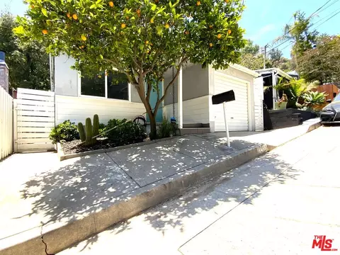 8462 Kirkwood Dr, Los Angeles, CA 90046