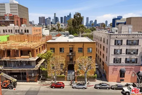 676 S Coronado St, Los Angeles, CA 90057