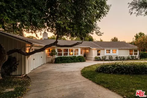 4811 Corbin Ave, Tarzana, CA 91356