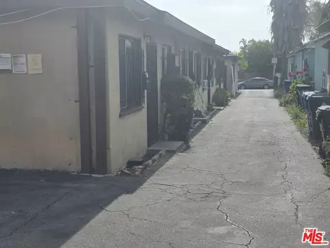 6021 11th Ave, Los Angeles, CA 90043