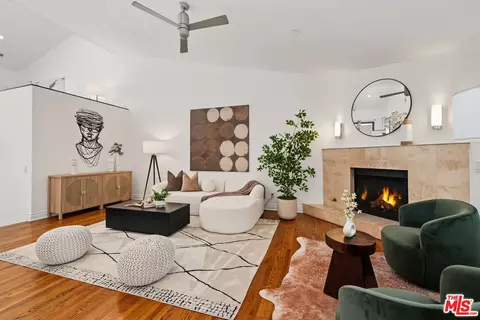 1222 N Kings Rd #8, West Hollywood, CA 90069