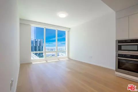 877 Francisco St #2210, Los Angeles, CA 90017