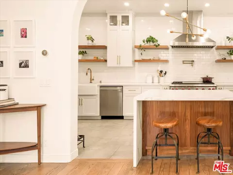 3418 Dorothy Rd, Topanga, CA 90290