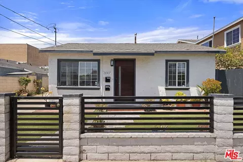 21007 Shearer Ave, Carson, CA 90745 photo 2