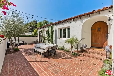 3447 Primera Ave, Los Angeles, CA 90068