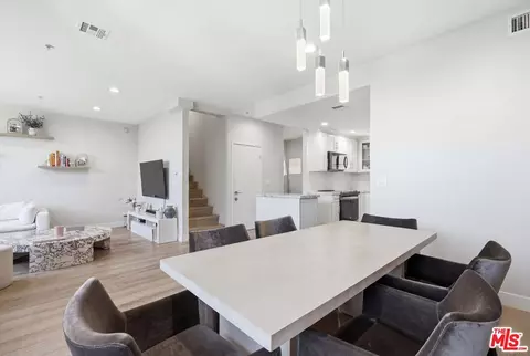 1238 S Holt Ave #5, Los Angeles, CA 90035