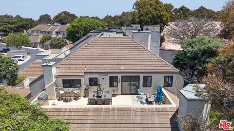 686 Island View Cir, Port Hueneme, CA 93041