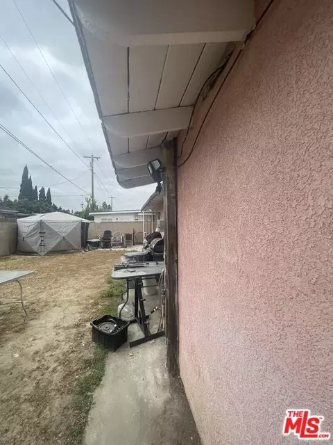 606 W Galavan St, Carson, CA 90745 photo 4