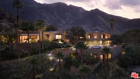 555 N Patencio Rd, Palm Springs, CA 92262